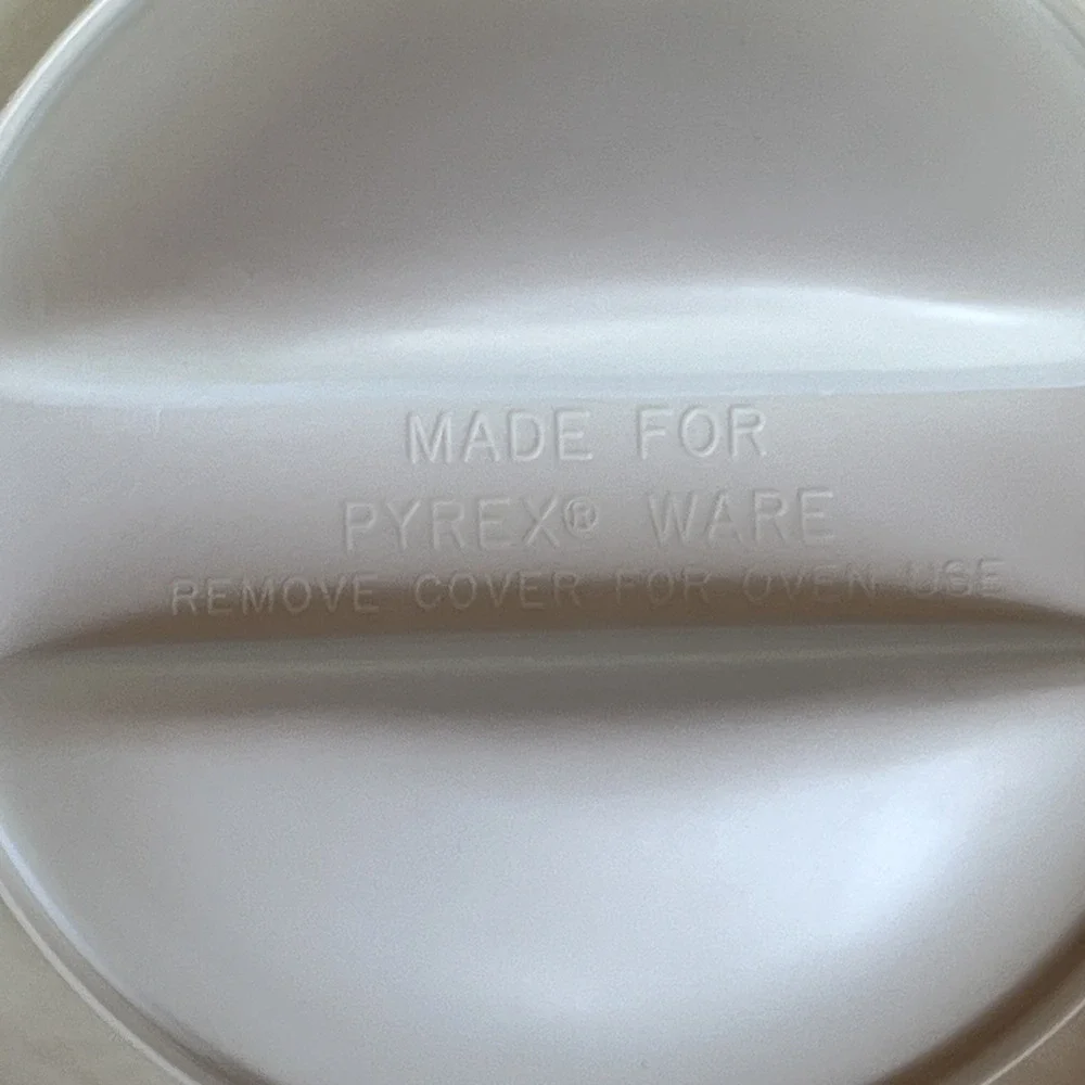 VTG Pyrex Store N See Glass Canister White Twist Lid W/ Seal 1970s Small MadeUSA